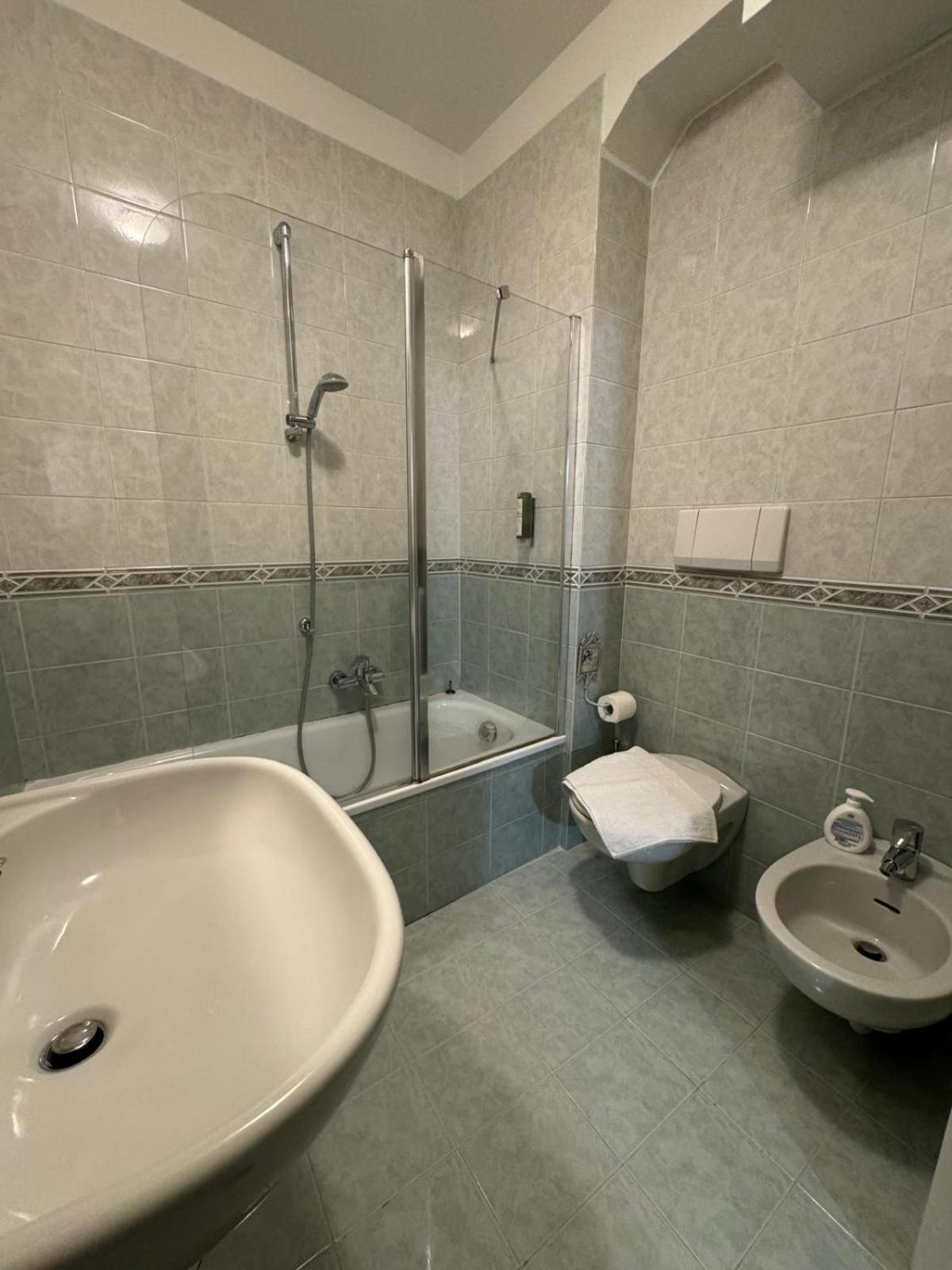Duomo Nest Entire Apartment Trient Exterior foto